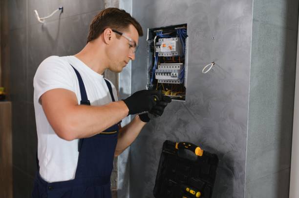 Best Commercial Electrician Services  in Holly Lake Ranch, TX